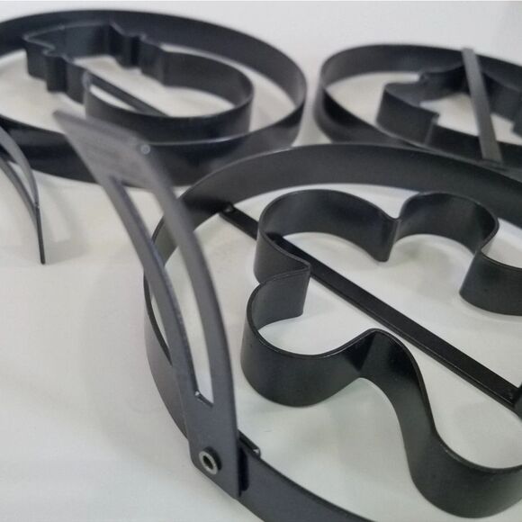 Williams Sonoma Amco Houseworks Nonstick Two Tone Holiday Pancake Molds Set of 3 - Picture 4 of 8